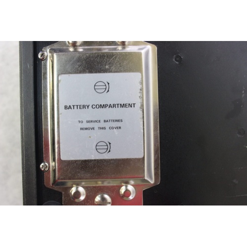 Shure FP16A Distribution Amplifier - 1x6, Balanced XLR Battery