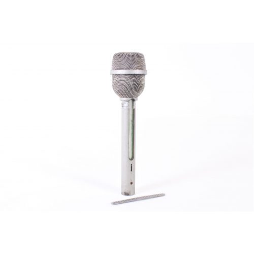 electro-voice-re11-variable-d-dynamic-supercardioid-microphone COVER
